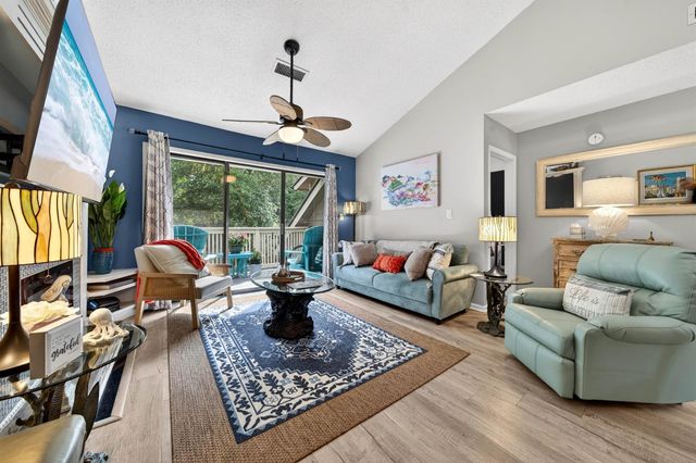110 Hartland Dr Apt 15D, Myrtle Beach, SC 29572