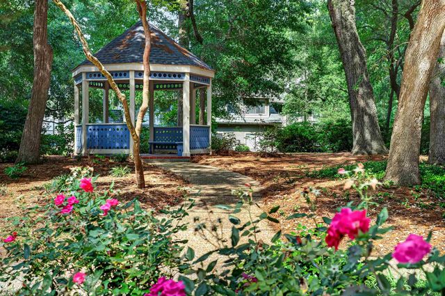 110 Hartland Dr Apt 15D, Myrtle Beach, SC 29572