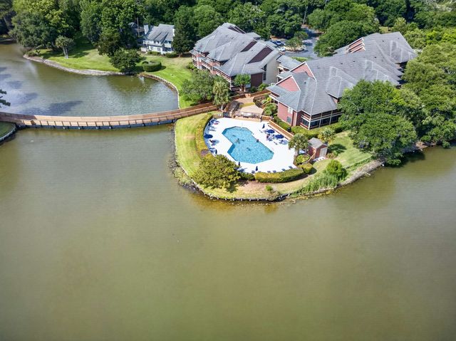 110 Hartland Dr Apt 15D, Myrtle Beach, SC 29572