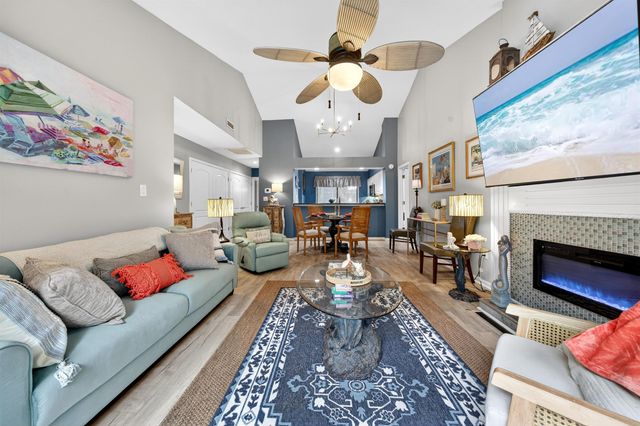 110 Hartland Dr Apt 15D, Myrtle Beach, SC 29572