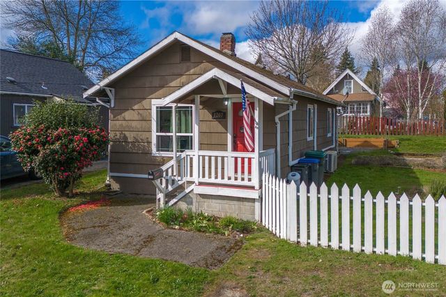 1207 High Avenue, Bremerton, WA 98337