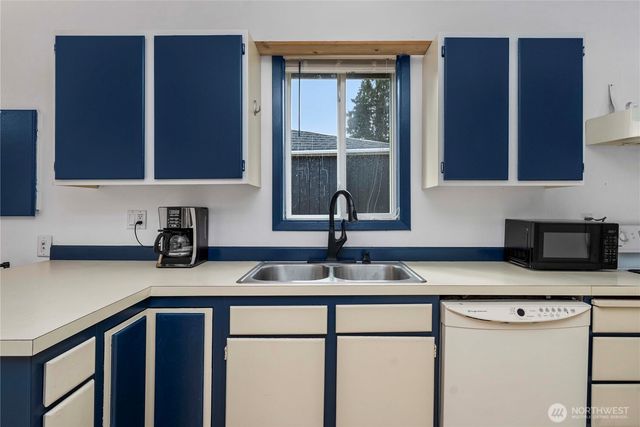 1207 High Avenue, Bremerton, WA 98337