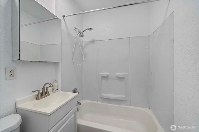 1207 High Avenue, Bremerton, WA 98337