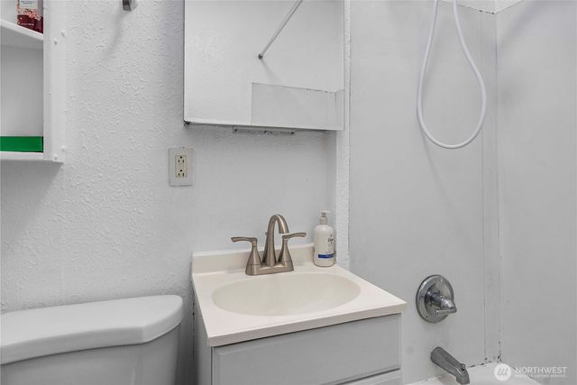 1207 High Avenue, Bremerton, WA 98337