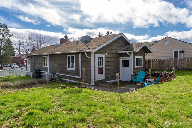1207 High Avenue, Bremerton, WA 98337