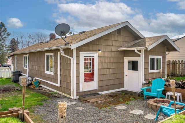 1207 High Avenue, Bremerton, WA 98337