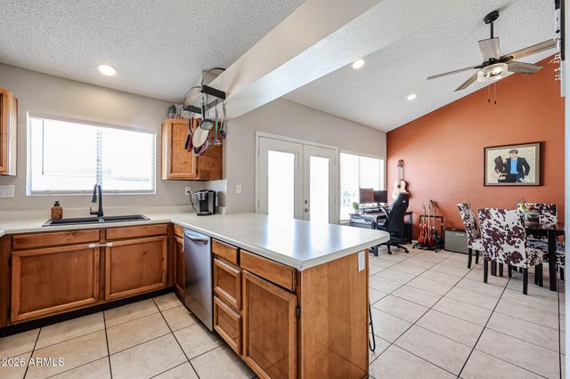 5925 W CROCUS Drive, Glendale, AZ 85306