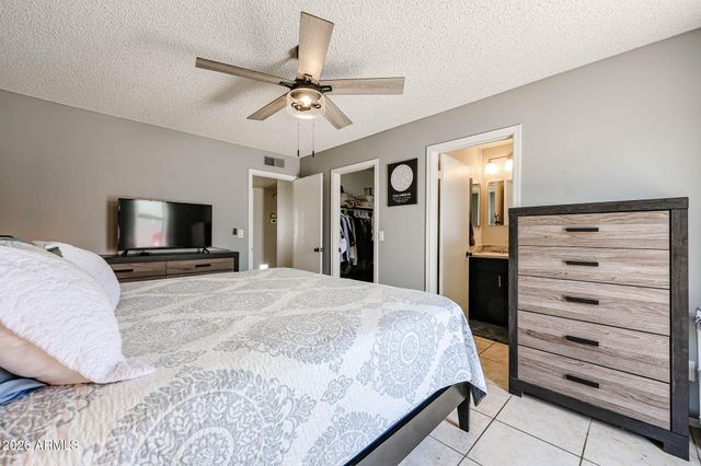 5925 W CROCUS Drive, Glendale, AZ 85306