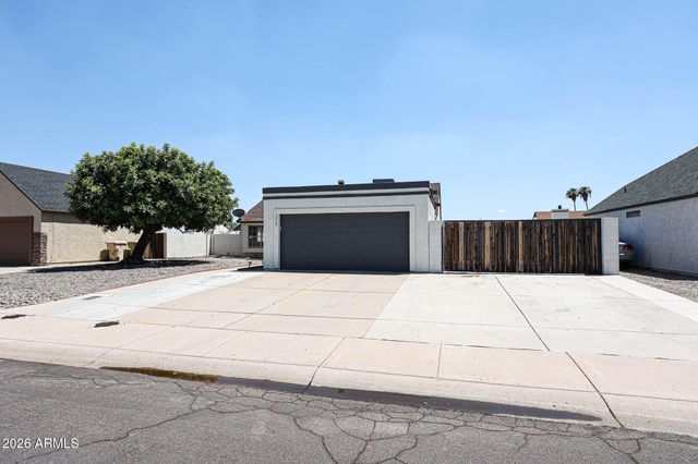 5925 W CROCUS Drive, Glendale, AZ 85306