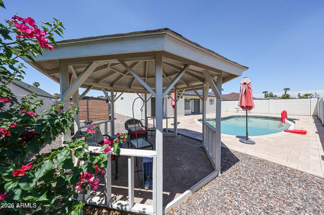 5925 W CROCUS Drive, Glendale, AZ 85306