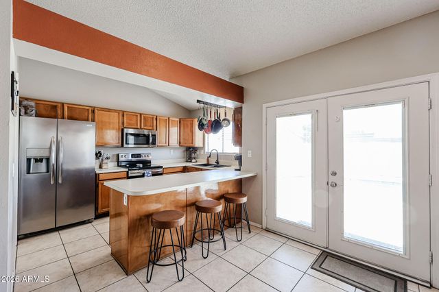 5925 W CROCUS Drive, Glendale, AZ 85306