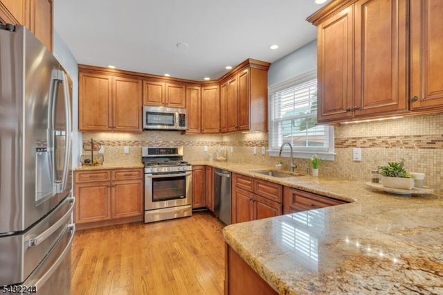15 Oak Pl, Hawthorne Boro, NJ 07506