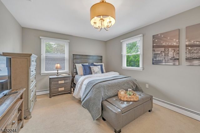 15 Oak Pl, Hawthorne Boro, NJ 07506
