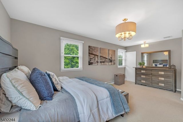 15 Oak Pl, Hawthorne Boro, NJ 07506