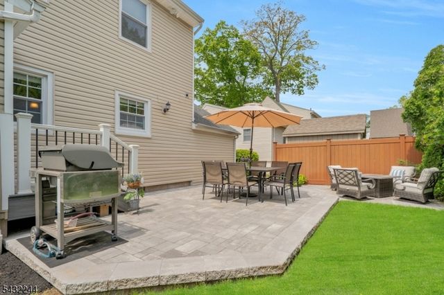 15 Oak Pl, Hawthorne Boro, NJ 07506