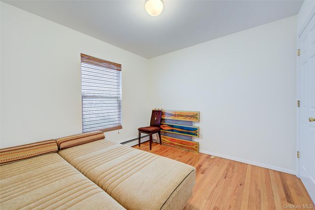 913 Arctic Street, Lindenhurst, NY 11757