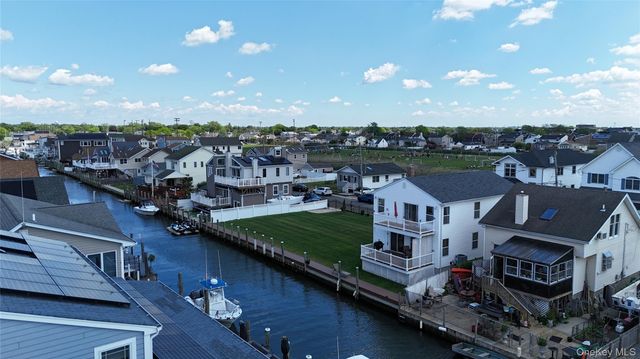 913 Arctic Street, Lindenhurst, NY 11757
