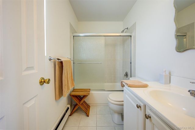 913 Arctic Street, Lindenhurst, NY 11757