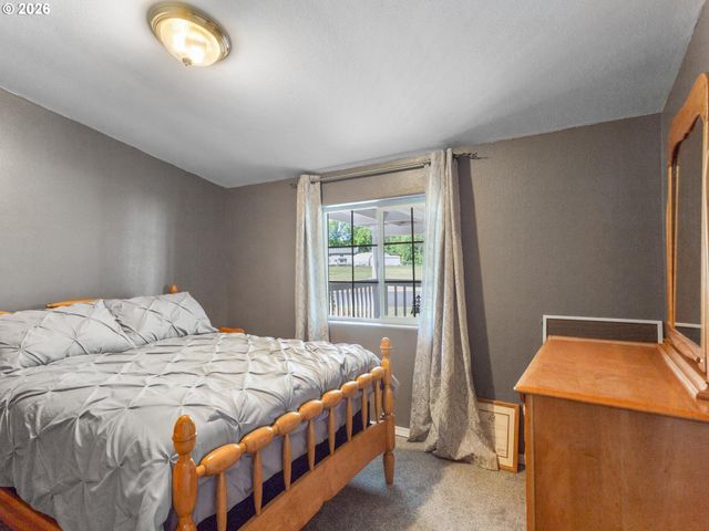 8916 Ne 293RD St, Battle Ground, WA 98604