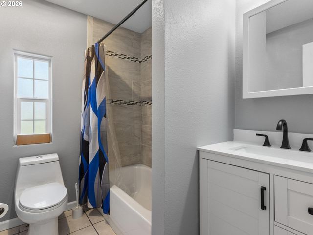8916 Ne 293RD St, Battle Ground, WA 98604