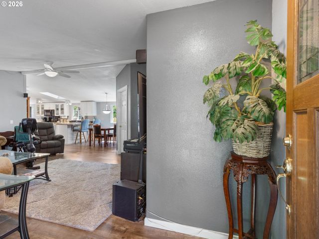 8916 Ne 293RD St, Battle Ground, WA 98604