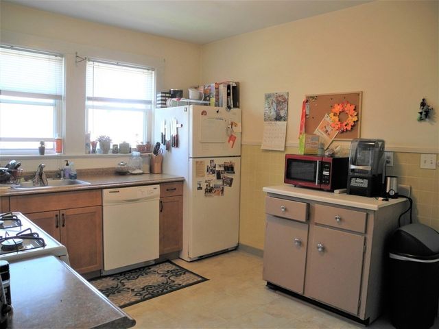 8 Mapleton St 8, Boston, MA 02135