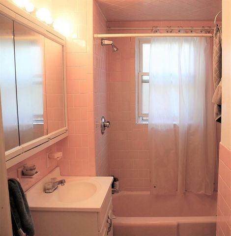8 Mapleton St 8, Boston, MA 02135