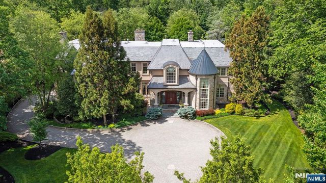 11 Elden Drive, Saddle River, NJ 07458