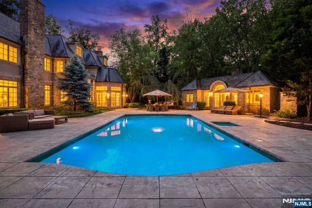 11 Elden Drive, Saddle River, NJ 07458