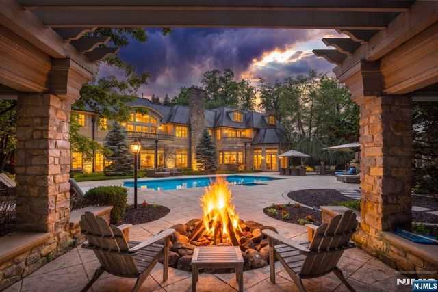 11 Elden Drive, Saddle River, NJ 07458