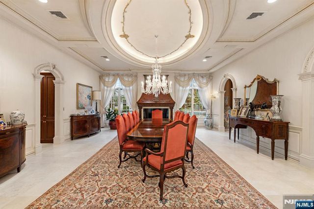 11 Elden Drive, Saddle River, NJ 07458