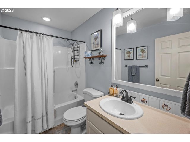 9130 Sw BORDERS St, Portland, OR 97223