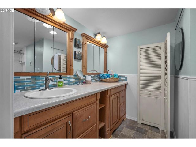 9130 Sw BORDERS St, Portland, OR 97223