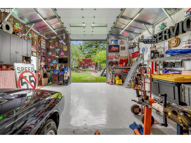 9130 Sw BORDERS St, Portland, OR 97223