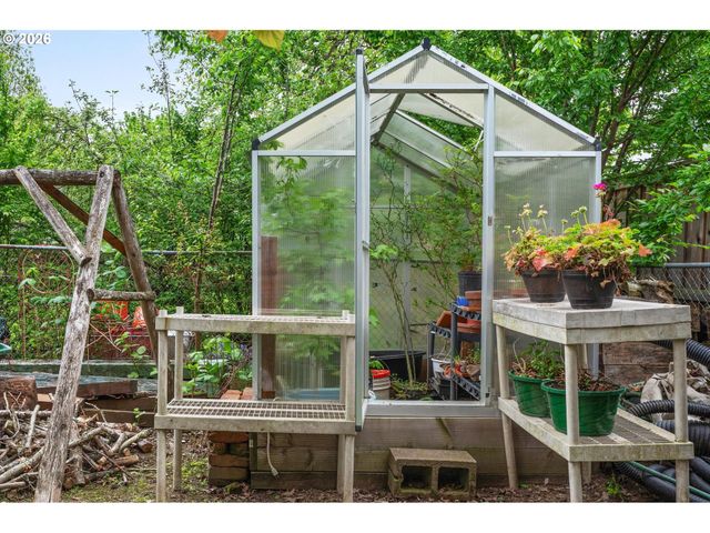 9130 Sw BORDERS St, Portland, OR 97223