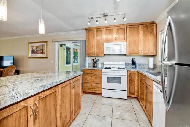 4524 Royal Oak, Oceanside, CA 92056