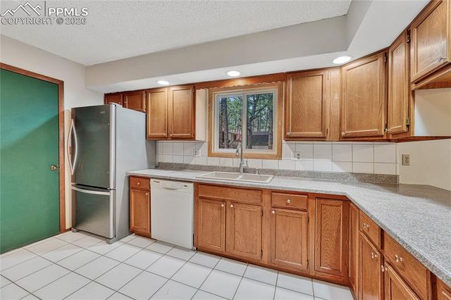 15435 Pleasant View Drive, Colorado Springs, CO 80921