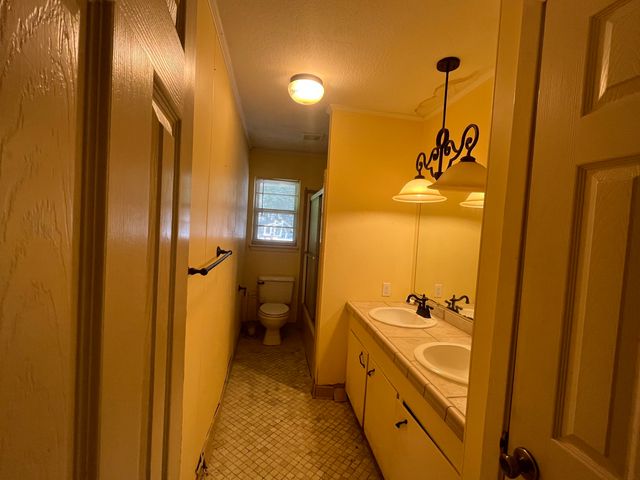 2605 Clayton Pl, Hattiesburg, MS 39402