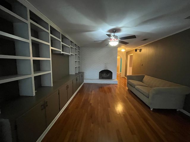 2605 Clayton Pl, Hattiesburg, MS 39402