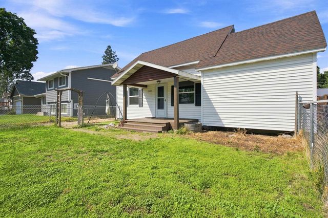 1523 E Nebraska Ave, Spokane, WA 99208