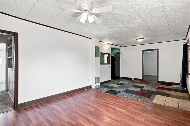 1523 E Nebraska Ave, Spokane, WA 99208