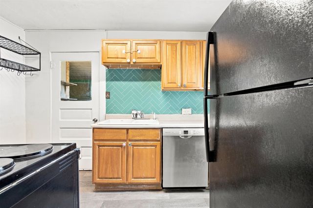 1523 E Nebraska Ave, Spokane, WA 99208