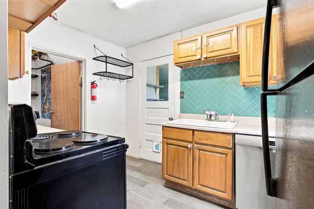 1523 E Nebraska Ave, Spokane, WA 99208