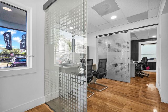 3590 NW 36th St, Miami, FL 33142