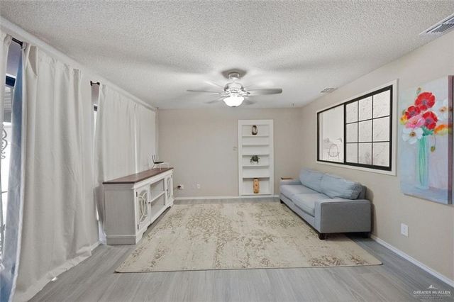 1918 Kennedy Street, Mission, TX 78572