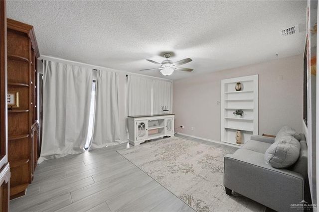 1918 Kennedy Street, Mission, TX 78572