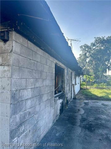 100 N Anoka Avenue, Avon Park, FL 33825