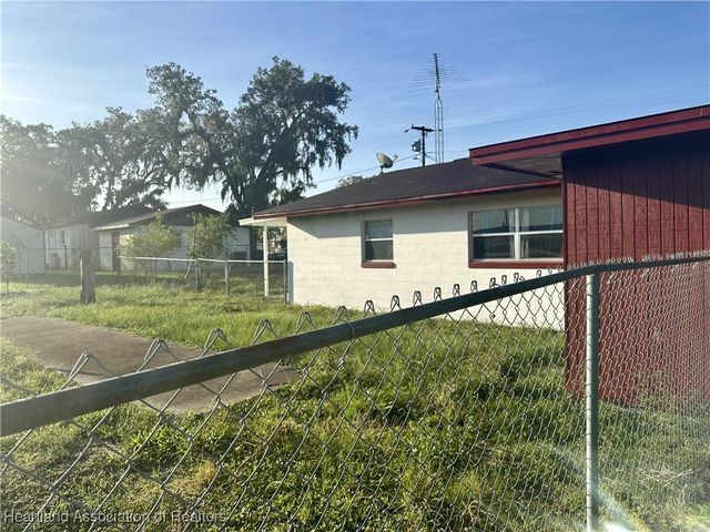 100 N Anoka Avenue, Avon Park, FL 33825