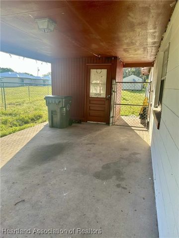 100 N Anoka Avenue, Avon Park, FL 33825
