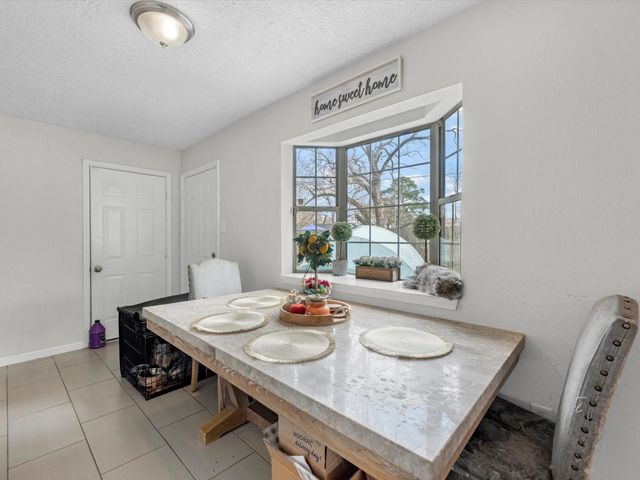 503 S Kansas Street, La Porte, TX 77571